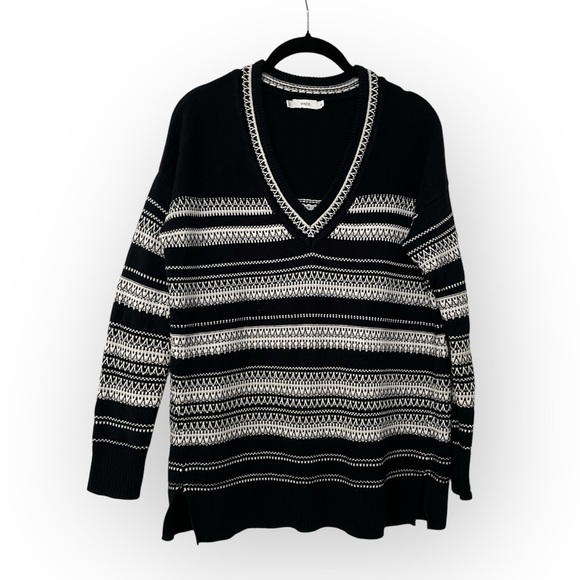 VINCE Oversized Textured Striped Black White V-Neck Sweater XS - Picture 4 of 8